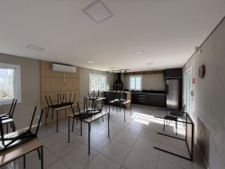 Apartamento com 02 dormitórios no Residencial Alegro Brasil 