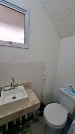 Sobrado com 03 dormitórios no Residencial Vale das Figueiras 