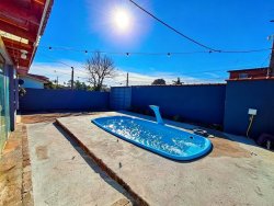 Casa para locação com 04 dormitórios, sendo 01 suíte na Feitoria 