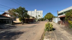 Terreno de esquina com 693m² no bairro São Jorge 