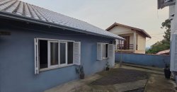 Terreno com 02 casas amplas no bairro Encosta do Sol 