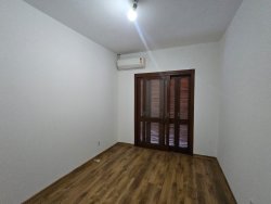 Casa de esquina com 03 dormitórios no bairro Encosta do Sol 