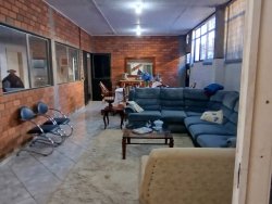 Prédio comercial com 371,43m² no bairro Guarani 