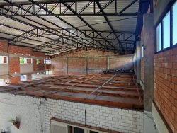 Prédio comercial com 371,43m² no bairro Guarani 