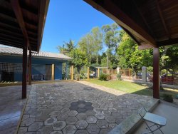 Casa com 02 dormitórios no bairro São José 