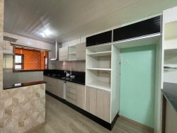 Casa com 02 dormitórios no bairro São José 