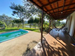 Casa com 03 dormitórios no Condomínio Residencial Alto Bela Vista 