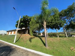 Casa com 03 dormitórios no Condomínio Residencial Alto Bela Vista 