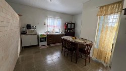 Casa com 02 dormitórios no bairro Lomba Grande 