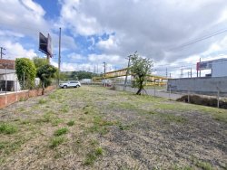 Terreno plano com 464m² no bairro Santos Dumont 