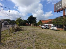 Terreno plano com 464m² no bairro Santos Dumont 
