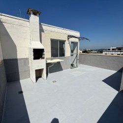 Cobertura duplex com 03 dormitórios semimobiliada no Condomínio Germânia Life 