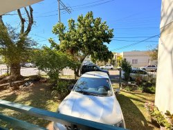 Apartamento com 03 dormitórios no Edifício Três de Outubro 