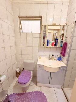Apartamento com 03 dormitórios no Edifício Três de Outubro 