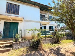 Apartamento com 03 dormitórios no Edifício Três de Outubro 