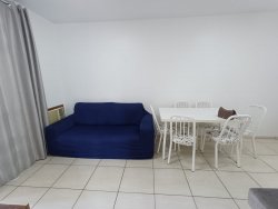 Apartamento com 02 dormitórios no Edifício Creta 