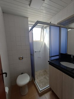 Apartamento com 02 dormitórios no Edifício Creta 