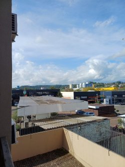 Apartamento com 02 dormitórios no Edifício Creta 