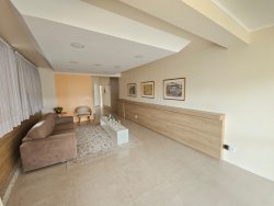 Apartamento com 03 dormitórios no Edifício Colônia 