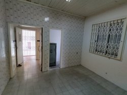 Casa com 03 dormitórios no bairro Rio Branco  