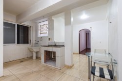 Apartamento com 03 dormitórios no Edifício Minuano  