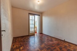 Apartamento com 03 dormitórios no Edifício Minuano  
