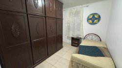 Casa de campo com 04 dormitórios no bairro Lomba Grande 