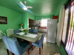 Casa com 06 dormitórios no bairro Rio Branco 