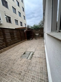 Apartamento Térreo com 02 dormitórios no Residencial Parque Baviera Life  