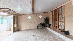Casa com 02 dormitórios no bairro Boa Saúde  