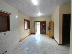 Casa com terreno de 940m² no bairro Canudos 