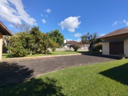 Casa com terreno de 940m² no bairro Canudos 