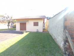Casa com terreno de 940m² no bairro Canudos 