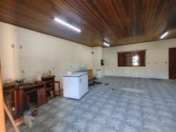 Casa com terreno de 940m² no bairro Canudos 