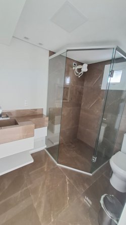 Casa mista com 2 dormitórios no bairro Rincão 