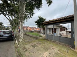 Terreno com construção no bairro Canudos 