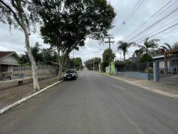 Terreno com construção no bairro Canudos 