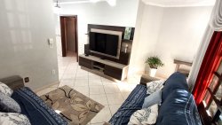 Casa com 03 dormitórios no bairro Paraíso 