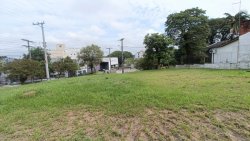 Terreno de esquina com 615,90m² no bairro Ouro Branco 