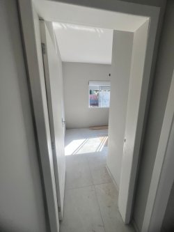 Casa com 02 dormitórios no bairro Fazenda São Borja 