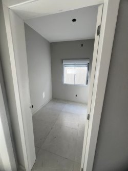 Casa com 02 dormitórios no bairro Fazenda São Borja 