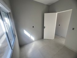 Casa com 02 dormitórios no bairro Fazenda São Borja 