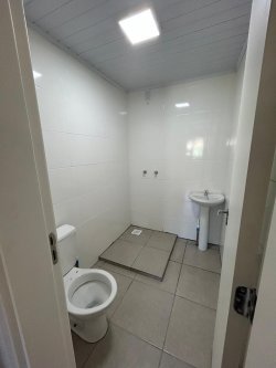 Apartamento com 02 dormitórios no Condomínio Residencial Delfos 