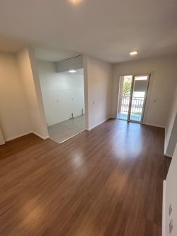 Apartamento com 02 dormitórios no Condomínio Residencial Delfos 