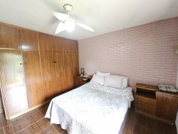 Casa com 02 dormitórios no bairro Ouro Branco 
