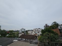 Casa com 02 dormitórios no bairro Ouro Branco 
