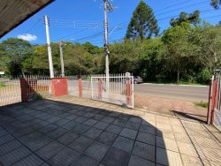Sala comercial para locação no bairro Lomba Grande  
