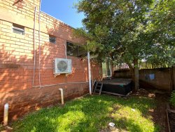 Sala comercial para locação no bairro Lomba Grande  
