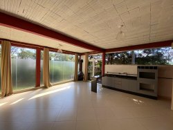 Sala comercial para locação no bairro Lomba Grande  