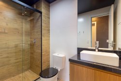 Apartamento com 02 dormitórios, sendo 01 suíte para locação no Edifício Monreale   
